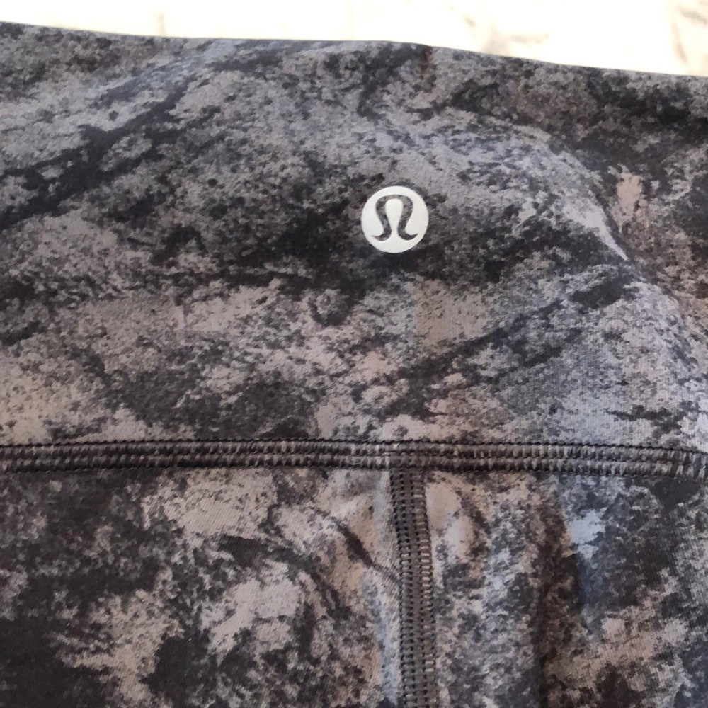 Lululemon wunder under crops